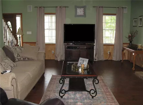 619 Park Dr, Iva, SC 29655 photo 2