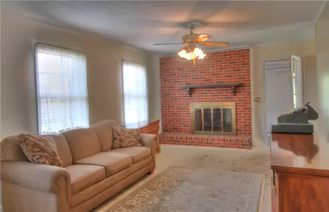 1201 Farmer Rd, Starr, SC 29684 photo 4
