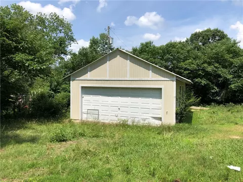 3210 Middleton Rd, Starr, SC 29684 photo 4