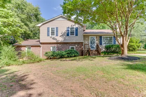 107 Quail Cir, Central, SC 29630 photo 2