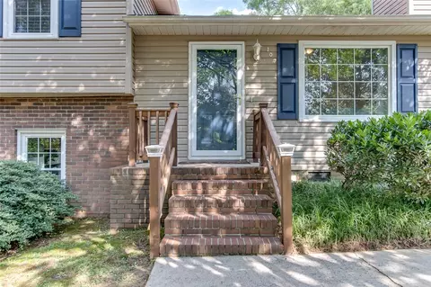 107 Quail Cir, Central, SC 29630 photo 3