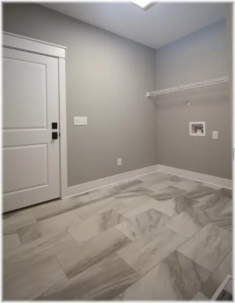 102 Central Dr, Seneca, SC 29672 photo 8