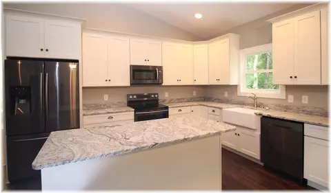 102 Central Dr, Seneca, SC 29672 photo 16