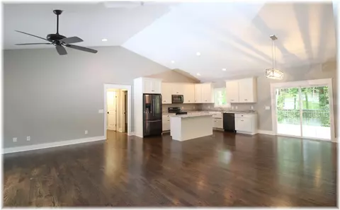 102 Central Dr, Seneca, SC 29672 photo 15