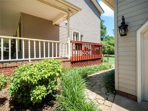 105 Briggs Dr, Easley, SC 29642 photo 31