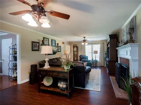 105 Briggs Dr, Easley, SC 29642 photo 8