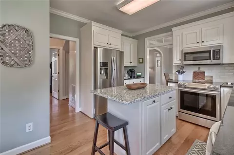 552 Brighton Cir, Easley, SC 29642 photo 6