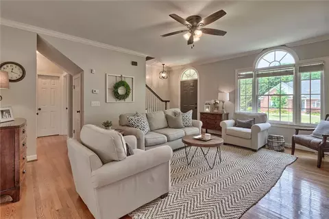 552 Brighton Cir, Easley, SC 29642 photo 5