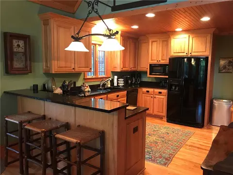114 Beech Tree Ln, Sunset, SC 29685 photo 4