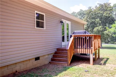 104 N Cedar St, Walhalla, SC 29691 photo 21