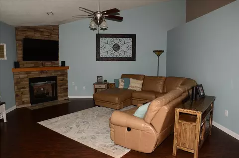 111 Baltic Ave, Anderson, SC 29621 photo 3
