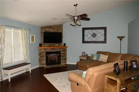 111 Baltic Ave, Anderson, SC 29621 photo 2