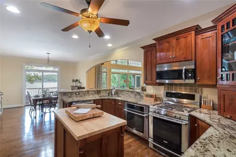 604 Longview Ct, Seneca, SC 29672 photo 13