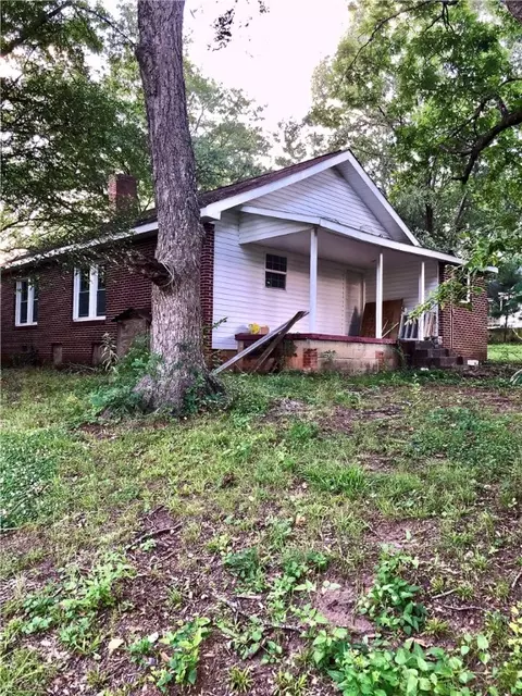200 Moore Ave, Walhalla, SC 29691 photo 6