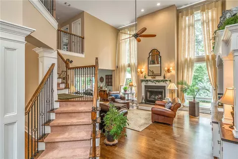 240 Pickens Dr, Pendleton, SC 29670 photo 3