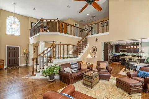 240 Pickens Dr, Pendleton, SC 29670 photo 4
