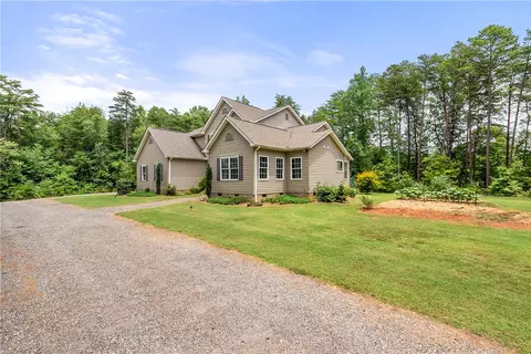 240 Pickens Dr, Pendleton, SC 29670 photo 35