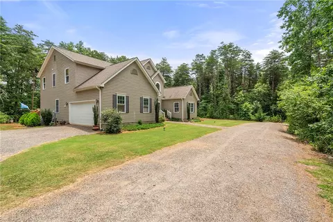 240 Pickens Dr, Pendleton, SC 29670 photo 34
