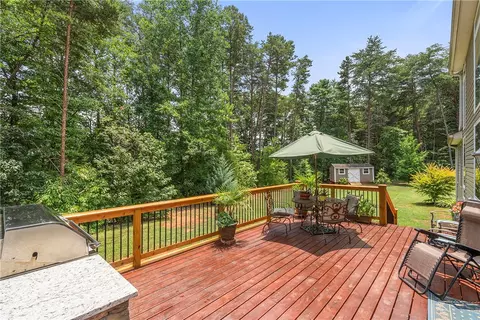 240 Pickens Dr, Pendleton, SC 29670 photo 25