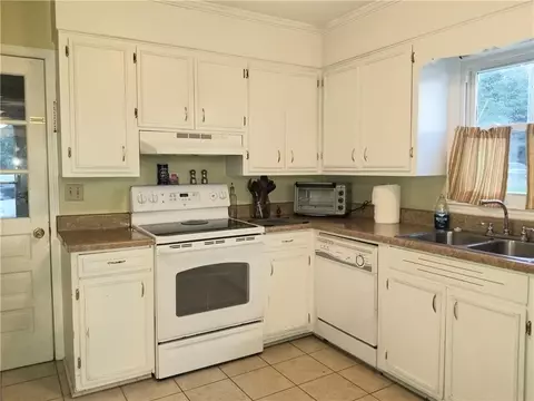 202 Elljean Rd, Easley, SC 29640 photo 7