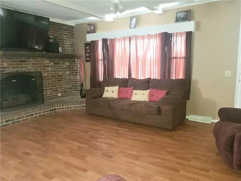 202 Elljean Rd, Easley, SC 29640 photo 9