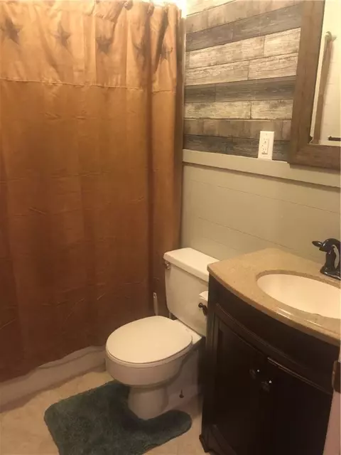 806 Hopkins Ave, Pendleton, SC 29670 photo 9