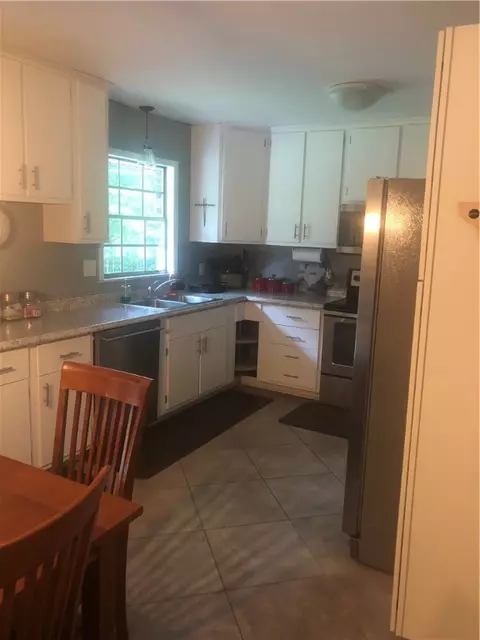 806 Hopkins Ave, Pendleton, SC 29670 photo 6