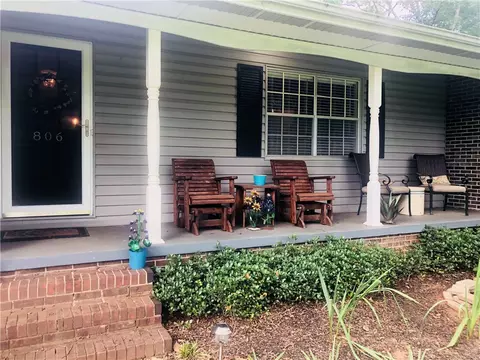 806 Hopkins Ave, Pendleton, SC 29670 photo 2
