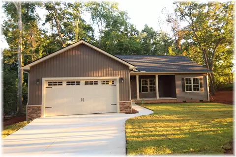 100 Thunder Valley Rd, Seneca, SC 29678 photo 1