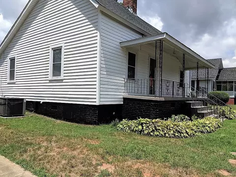 104 S 4th St, Easley, SC 29642 photo 2