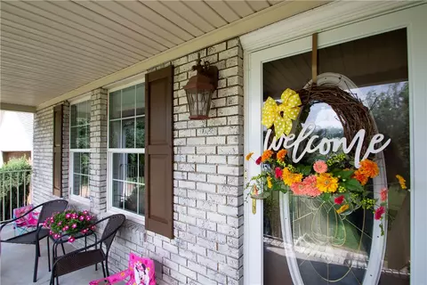 235 Bishops Branch Rd, Pendleton, SC 29670 photo 2