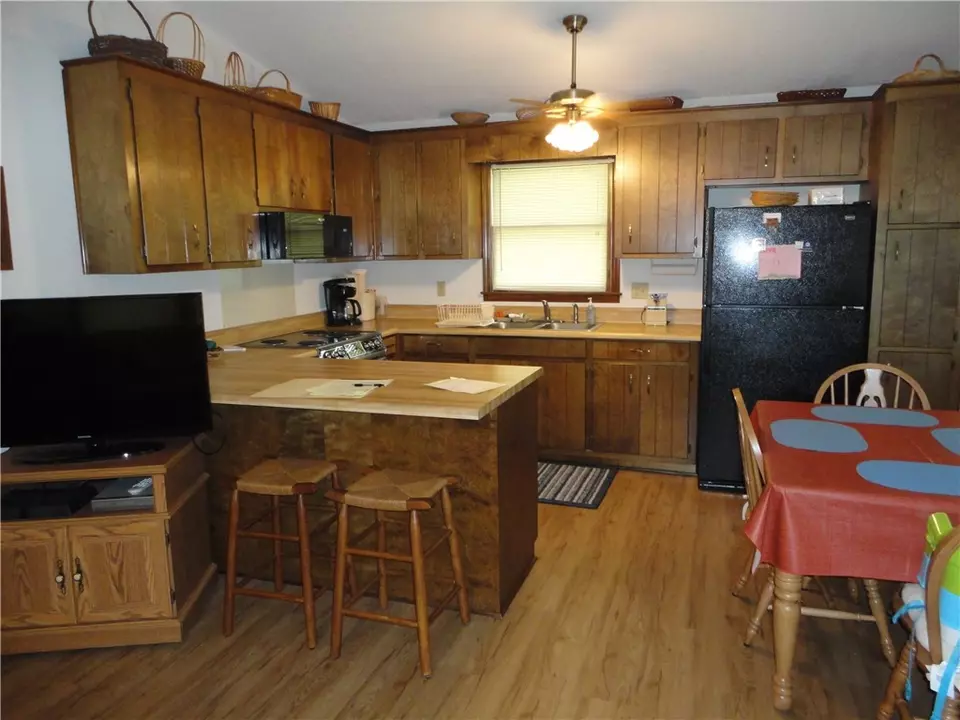  243 Jumping Branch Rd, Tamassee, SC 29686 photo 22