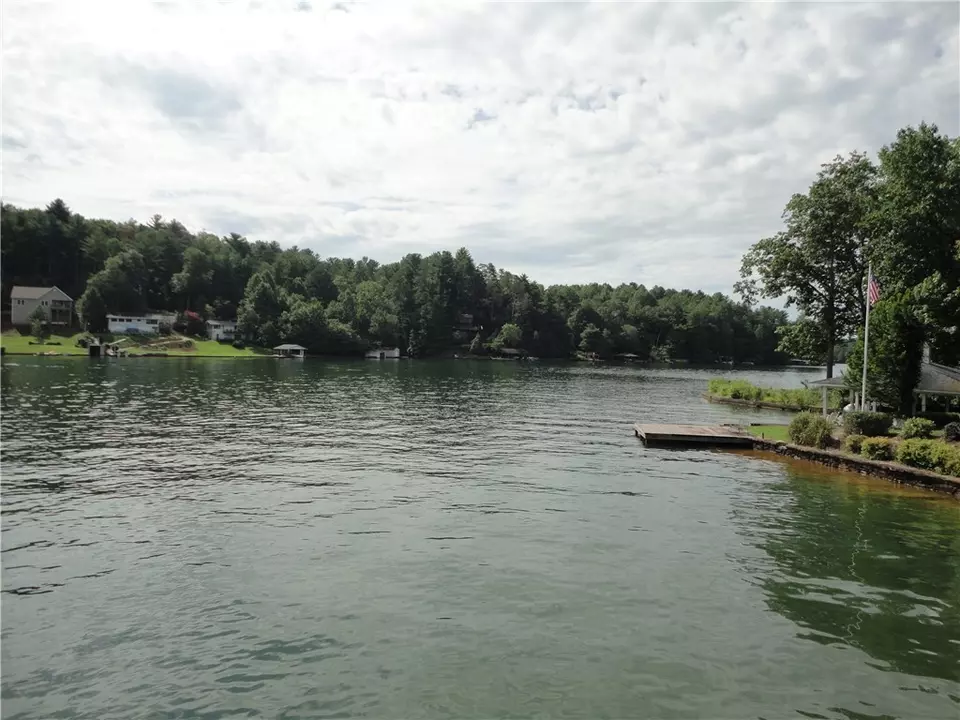  243 Jumping Branch Rd, Tamassee, SC 29686 photo 4