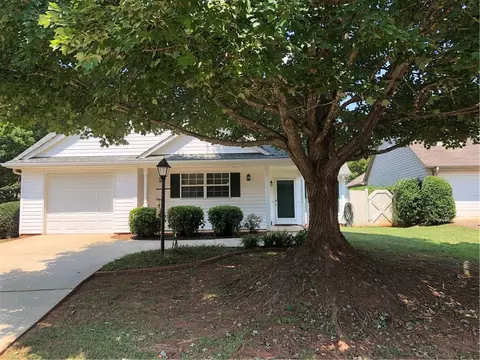 101 Colonial Ct, Pendleton, SC 29670 photo 1