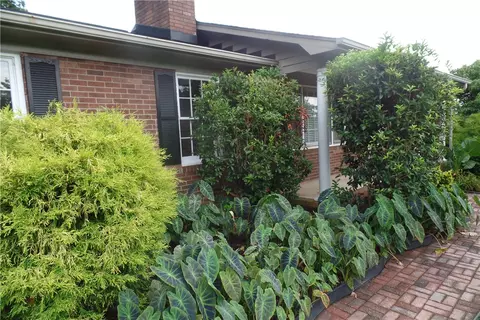 209 Hickory Dr, Easley, SC 29640 photo 8