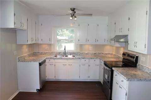 808 Central Rd, Pendleton, SC 29670 photo 4