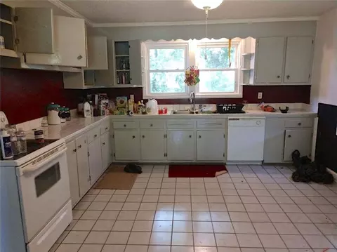 499 Johnson Rd, Easley, SC 29642 photo 4