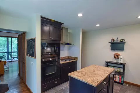 220 Warbranch Rd, Central, SC 29630 photo 18