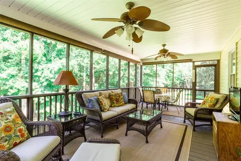 104 S Clearstone Ct, Easley, SC 29642 photo 4