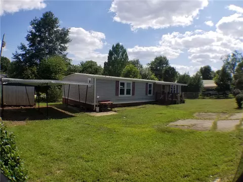 103 Pineknob Rd, Liberty, SC 29657 photo 2