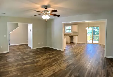 624 Brock St, Central, SC 29630 photo 8