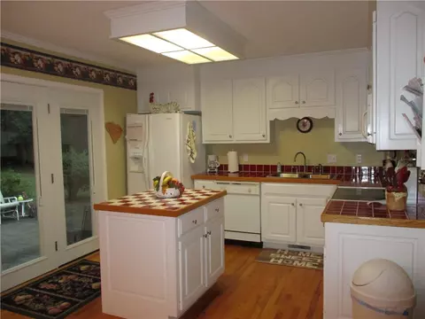 217 Joes Ct, Easley, SC 29640 photo 11