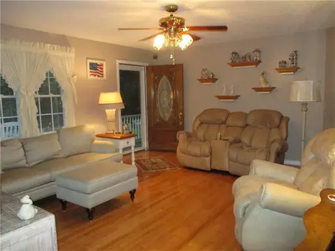 217 Joes Ct, Easley, SC 29640 photo 6