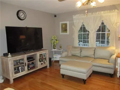 217 Joes Ct, Easley, SC 29640 photo 5