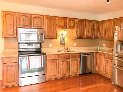401 Hampton Rd, Liberty, SC 29657 photo 8