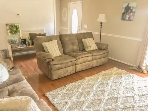 401 Hampton Rd, Liberty, SC 29657 photo 4