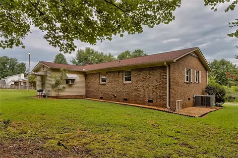 124 Pine Mountain Dr, Easley, SC 29640 photo 32