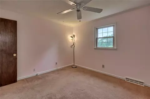 124 Pine Mountain Dr, Easley, SC 29640 photo 14