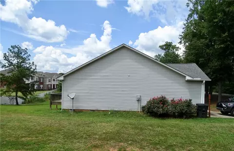 19 Saluda St, Honea Path, SC 29654 photo 32