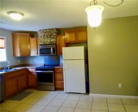 19 Saluda St, Honea Path, SC 29654 photo 5